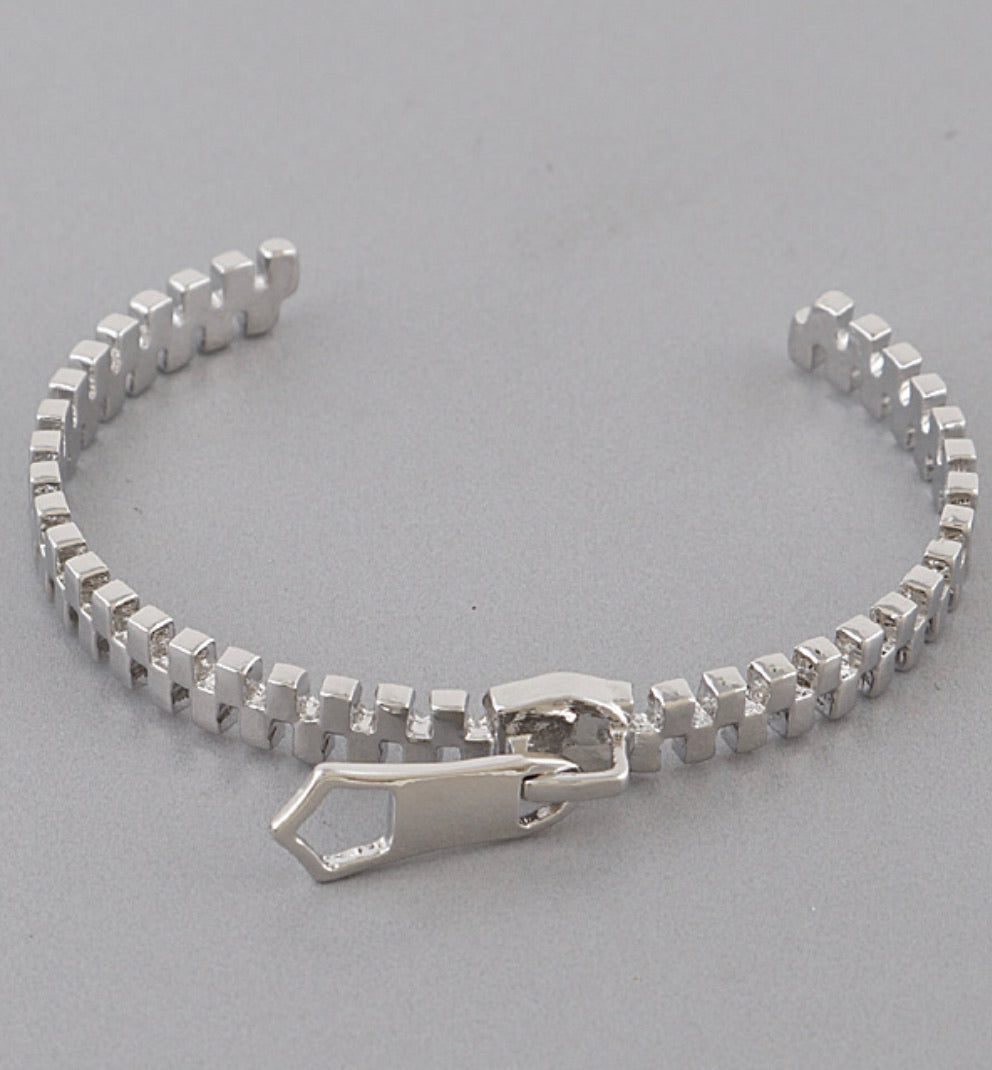 ZIPPER BANGLE