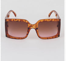 Load image into Gallery viewer, ZIMMA SUNNIES
