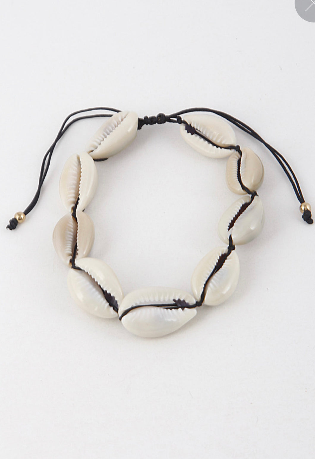 SHELL BRACELET