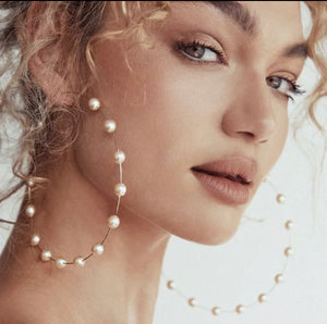 PEARL HOOPS