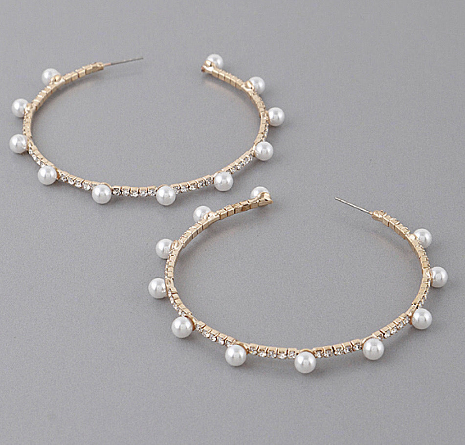 PEARL LOVE HOOPS