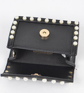 MINI PEARL CROSSBODY