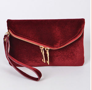 LOVE VELVET CLUTCH