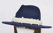 Load image into Gallery viewer, ALBA PEARL HAT
