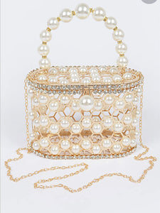 FRESH PEARL CLUTCH