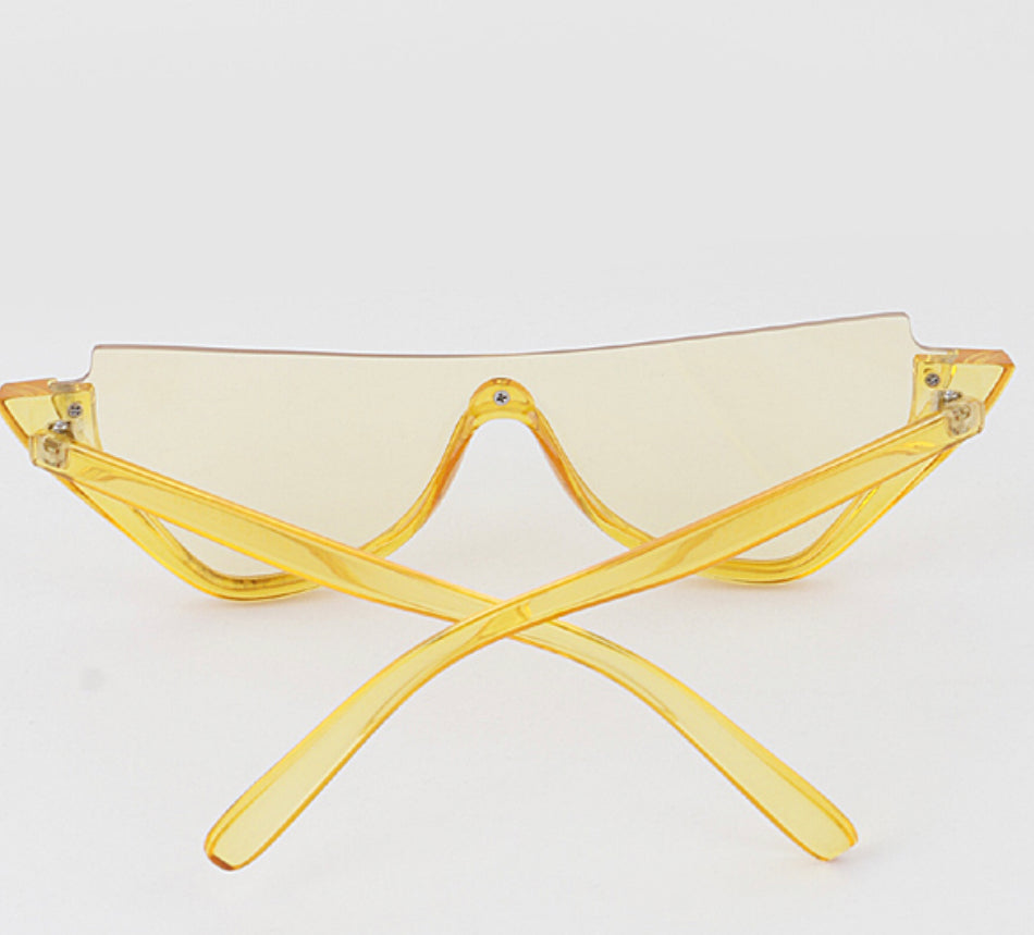 RENEE HALF MOON CATEYE SUNNIES