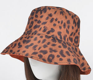 LEOPARD BUCKET HAT