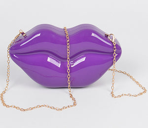 LIPS CLUTCH