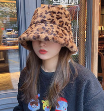 Load image into Gallery viewer, LEOPARD FAUX FUR BUCKET HAT
