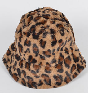 LEOPARD FAUX FUR BUCKET HAT