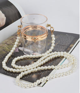 BETTY PEARL CLUTCH BAG