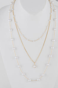 PRETTY PEARL LAYERED NECKLACE